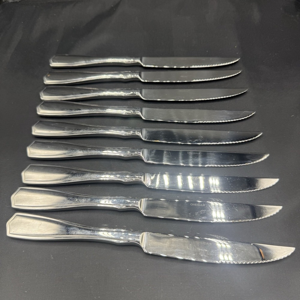 Oneida Carolina Pattern Steak Knives Set Of 9‎
